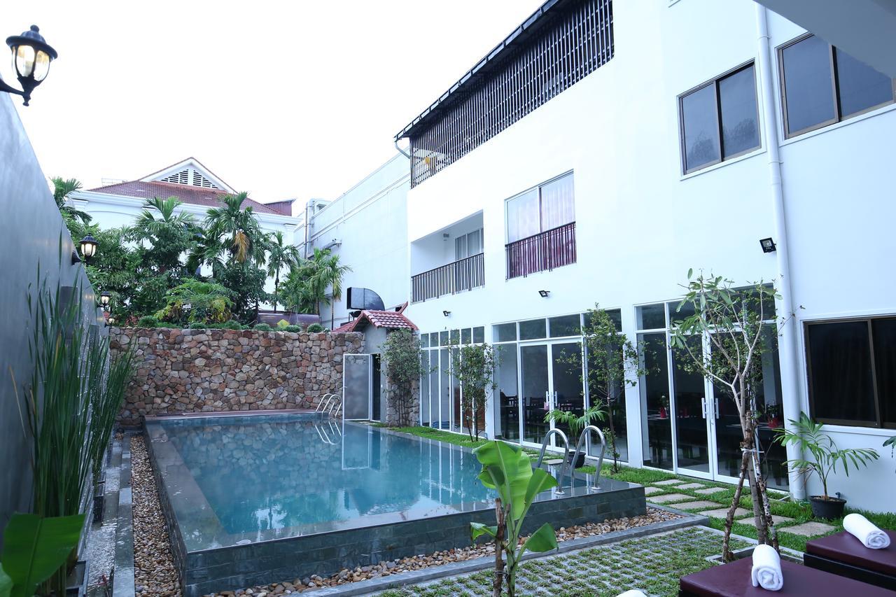 Holy Angkor Deluxe Hotel Siem Reap Exterior photo